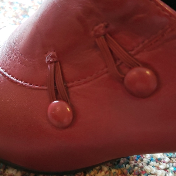 *3 for $25*  Clarks Women's Leather Ankle Booties - Size 7.5 - Picture 4 of 7